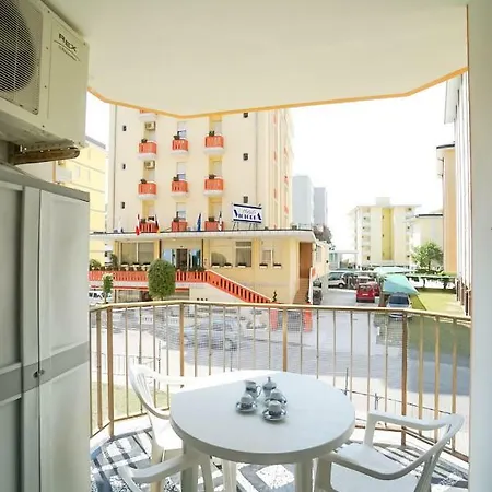 Residence Giuliana Bibione Exterior foto
